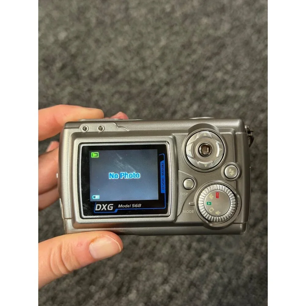 DXG 5.1MP Digital Camera Retro Y2K‎ Silver Digicam 4x Zoom Model 568 Nostalgic